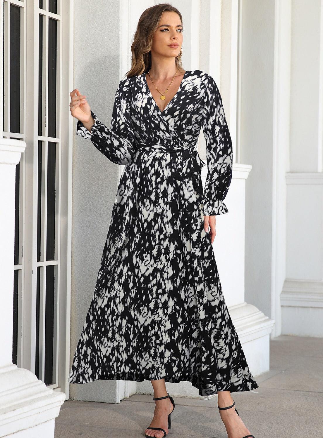 Floral V-neck long sleeved dress - Novalito